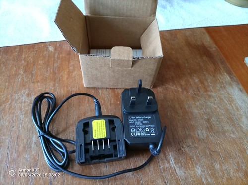 Universal power tool battery - power,