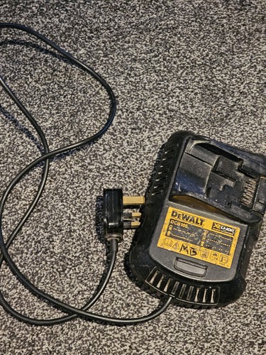 Dewalt dcb105 power tool - dewalt,