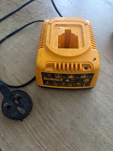 Dewalt yellow power - yellow, tool
