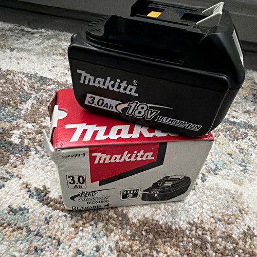 Makita 18v lxt bl1830b - 2,