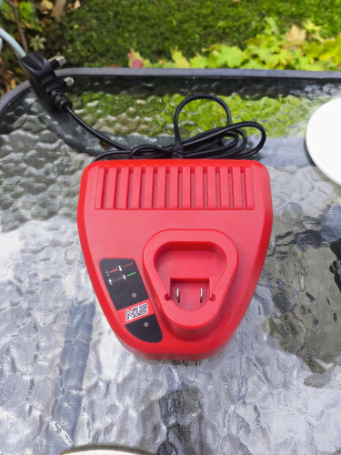 N12 milwaukee 12v power tool - 12v,